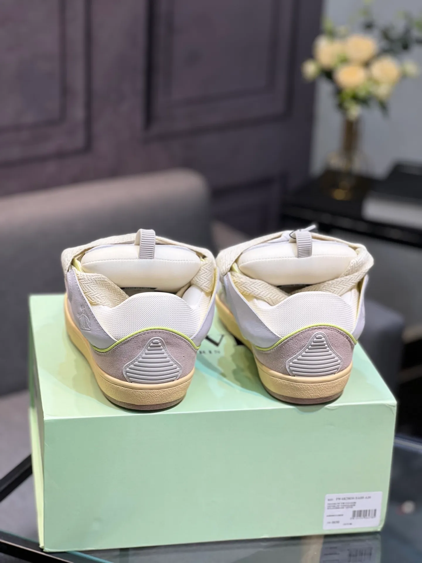 Men's men's shoes💰780 [LANVIN] Latest lace-up fashionable casual sneakers for couples High-quality CLAY couple series‼ ️ The latest trendy products of the season 🌈Many bloggers have planted grass and purchased the original open-mold customization. The upper and outsole are sewn with mark threads without edge sealing. Multiple material splicing combination design. Very versatile for fashionable and casual wear. Comfortable on the feet. Recommended for self-retention (upper cowhide + cow suede + breathable mesh) inner foot pad cowhide exclusive original open-mold clear logo rubber outsole ⚠️36-44 yards (45 custom-made)